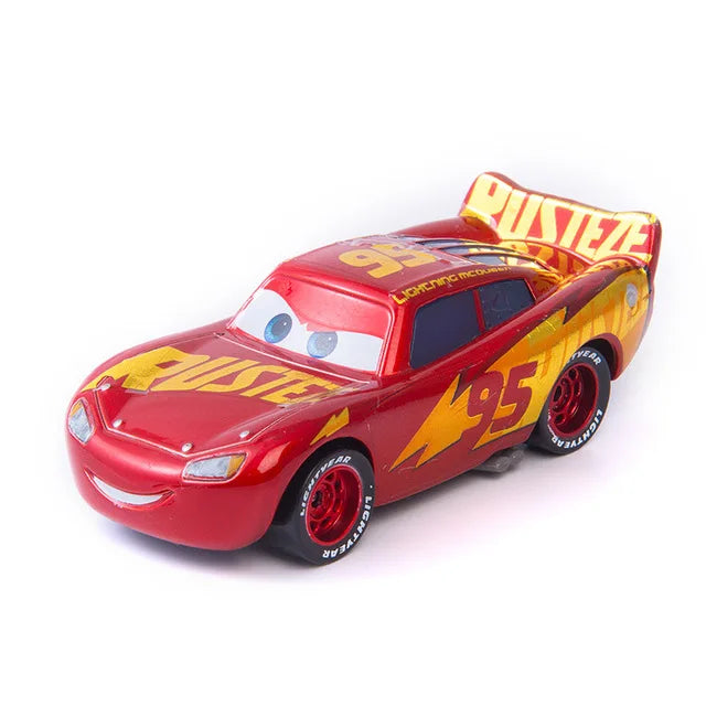 Figurine Disney Pixar Cars - McQueen 4.0