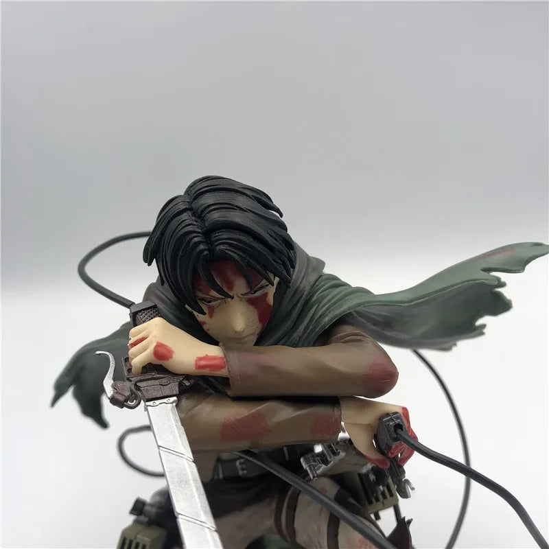 Figurine Attack on Titan - Levi 18cm 4