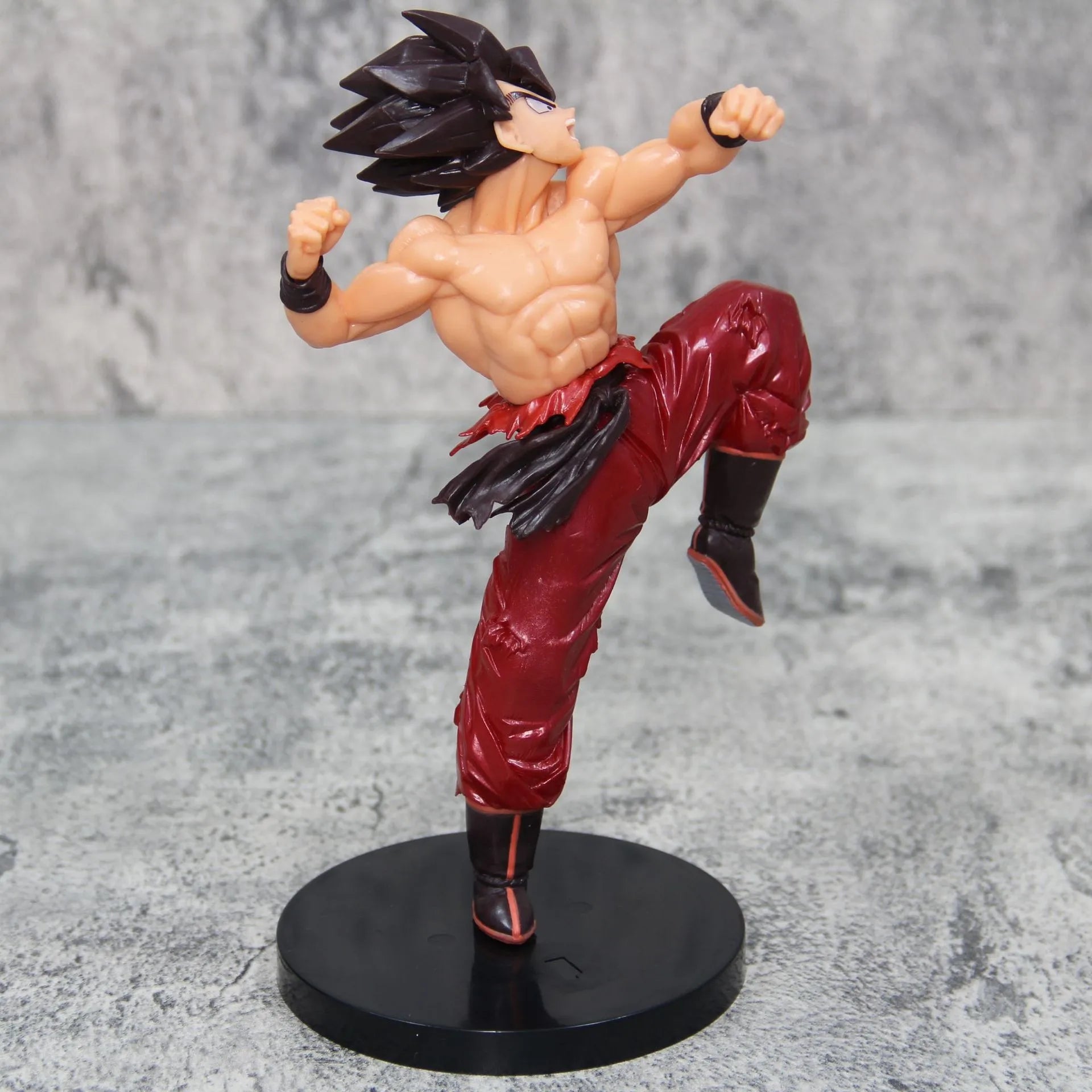 Figurine Dragon Ball Z - Son Goku 22 cm 3